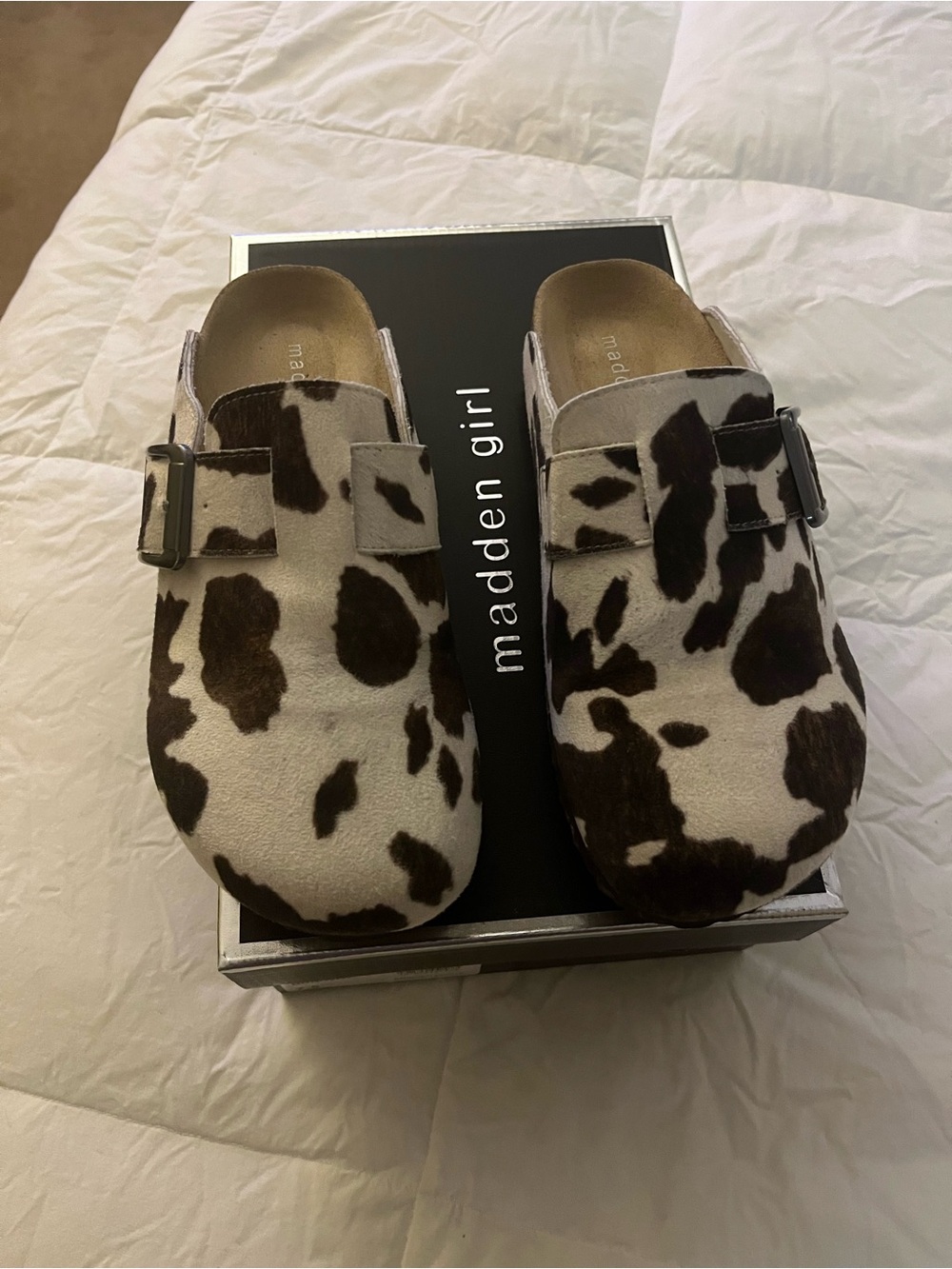 Women’s Cow Print Clogs!  Very good condition